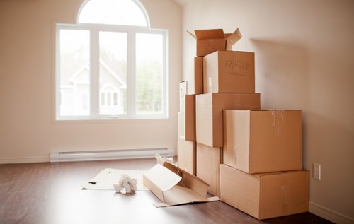 Local moving truck service for flats and residential properties in Roehampton