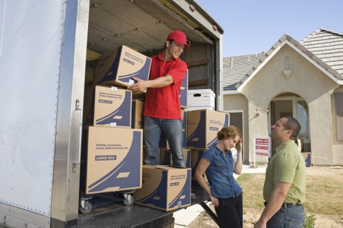 Prepared moving truck service for Roehampton customers and nearby areas